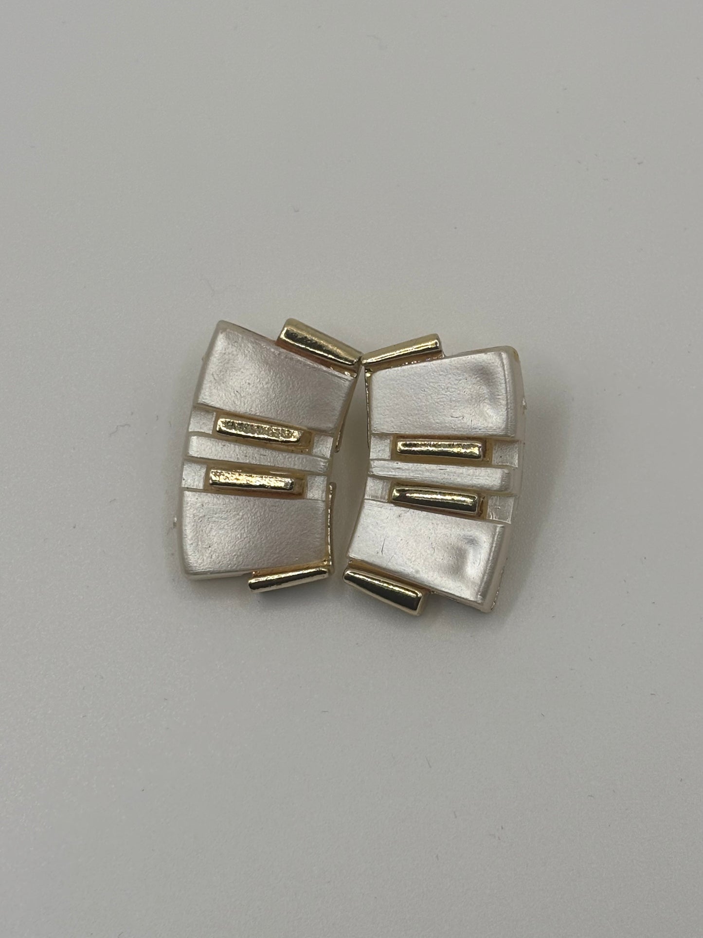 Vintage pearl and gold accents clip ons